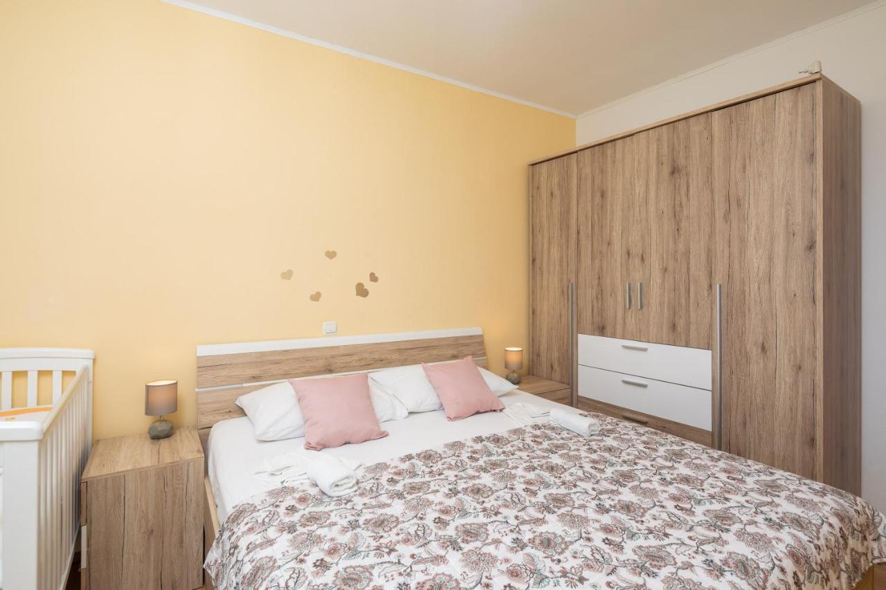 Blue Bliss Apartments Stanici Luaran gambar